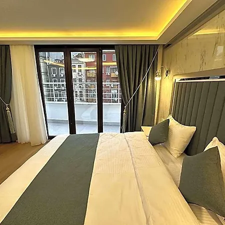 Gazelle 4* Istanbul