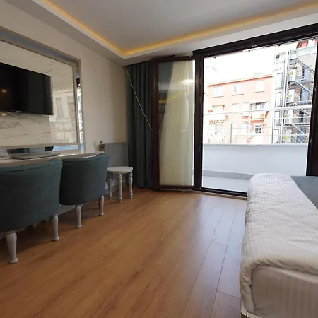 Gazelle 4*