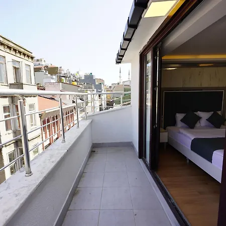 Gazelle Hotel